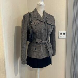 Foxerun 100% wool blazer with waist belt. Size medium